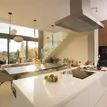 Maris - Luxury With Pool Villa *