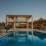 Maris - Luxury With Pool