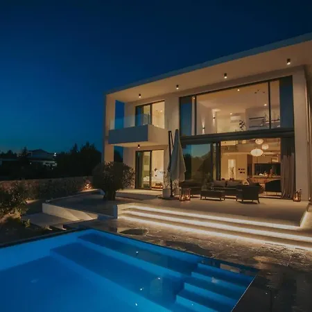 Maris - Luxury With Pool * Brodarica (Sibenik-Knin)