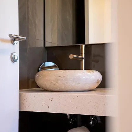 Willa Maris - Luxury With Pool Brodarica (Sibenik-Knin)