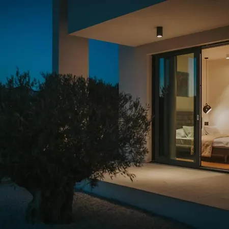 Вилла Maris - Luxury With Pool Бродарица
