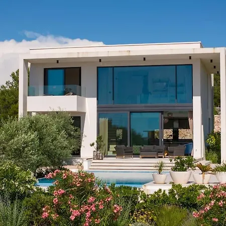Вилла Maris - Luxury With Pool