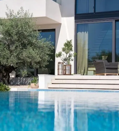 Maris - Luxury With Pool 别墅 布罗达里卡