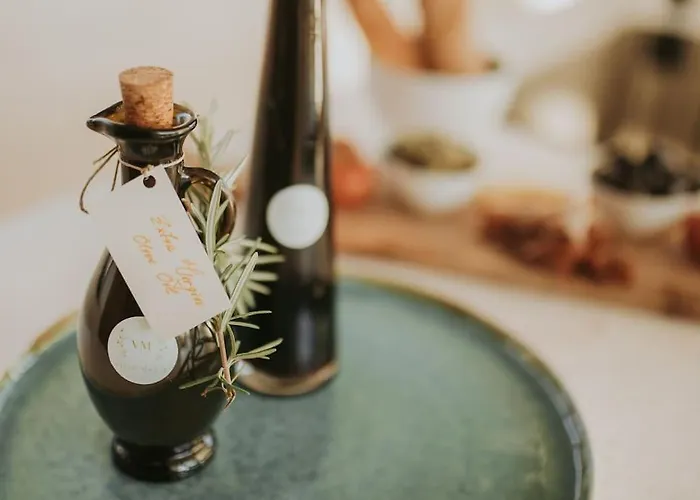 Maris - Luxury With Pool 布罗达里卡