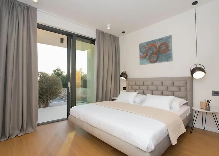 Villa Maris - Luxury With Pool *