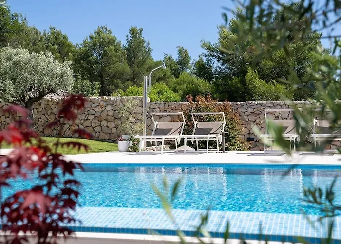 Maris - Luxury With Pool 别墅 *