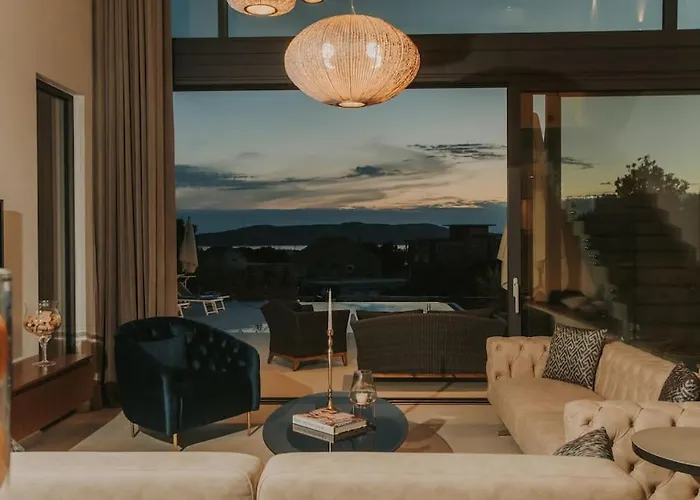 Villa Maris - Luxury With Pool *